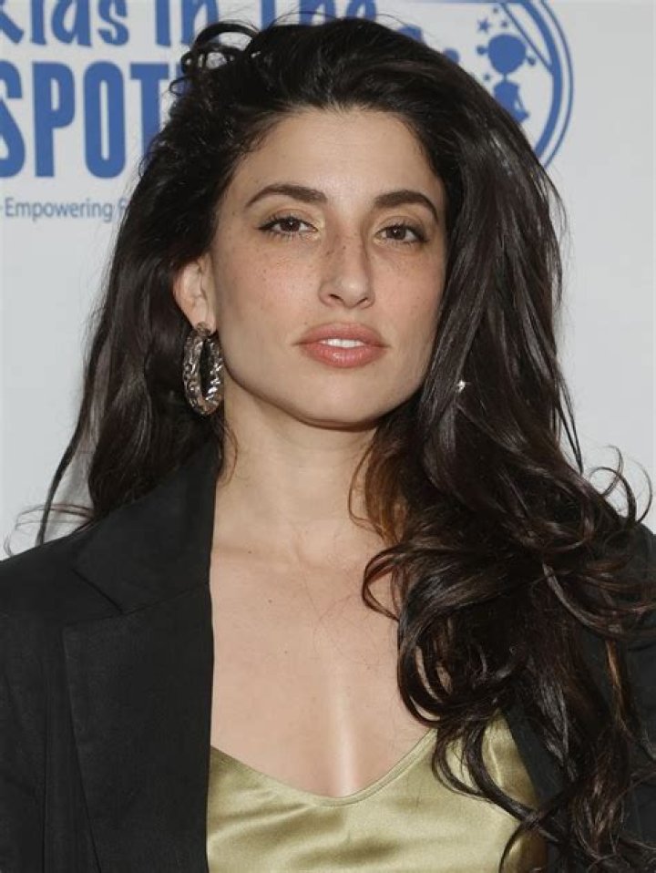 Uncover Hidden Truths And Exclusive Insights: Exploring "tania Raymonde Naked"
